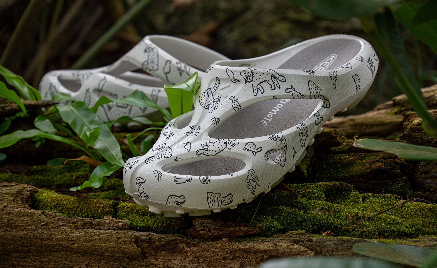 All Gender Shanti Arts Clog x Us 4 IRIOMOTE | Us 4 Iriomote - Image 7