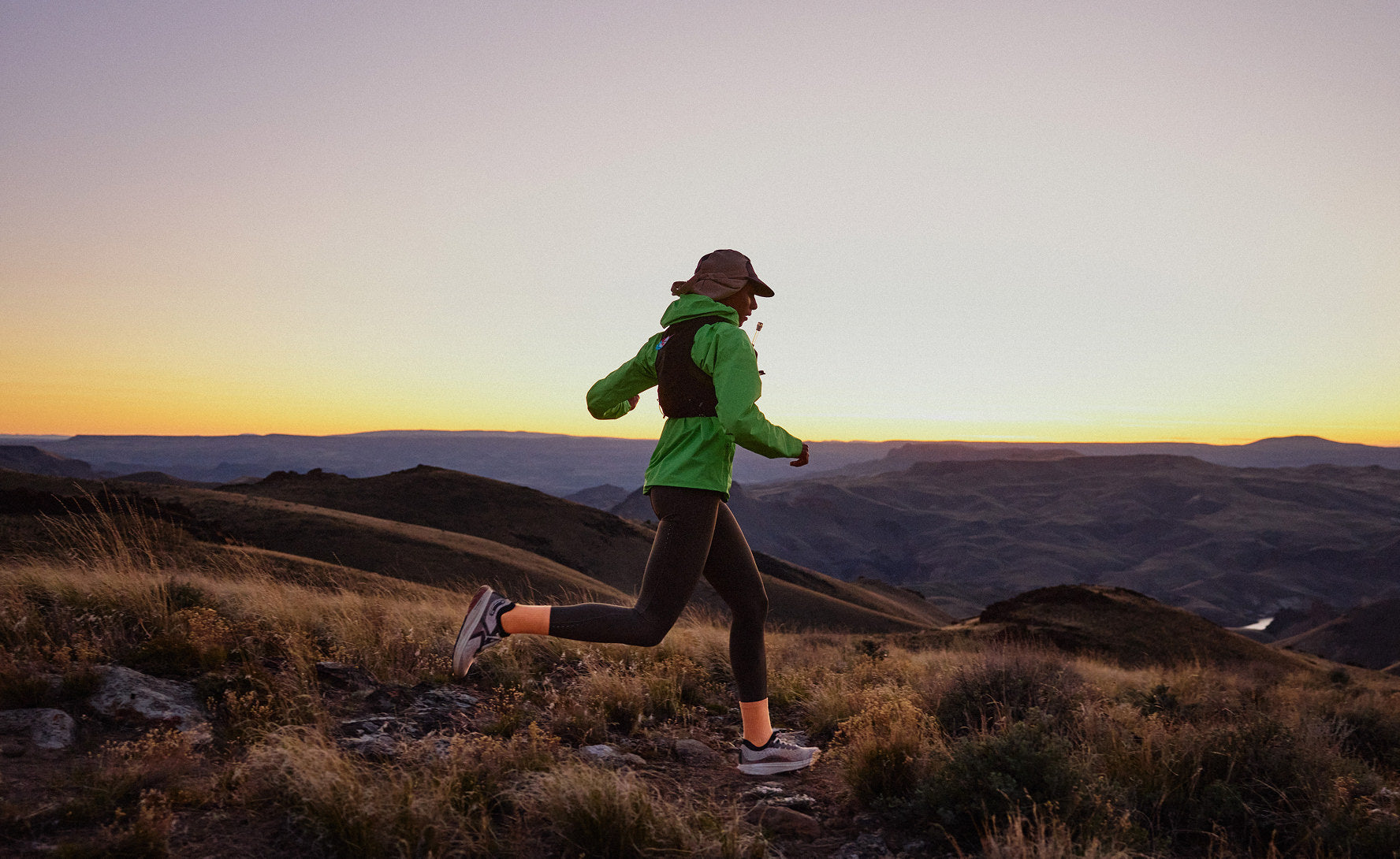 Women's Seek Trail Running Shoe | Safari/Black - Image 7